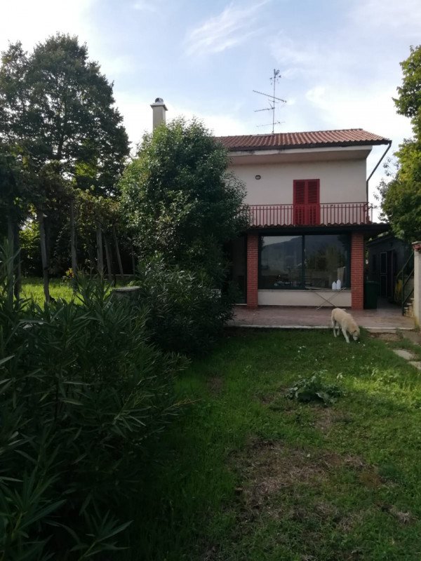 casa indipendente in vendita a Palombara Sabina