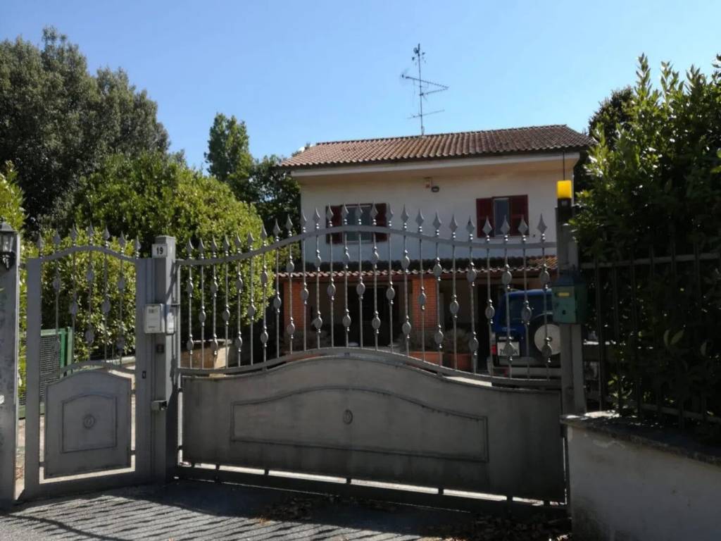 casa indipendente in vendita a Palombara Sabina