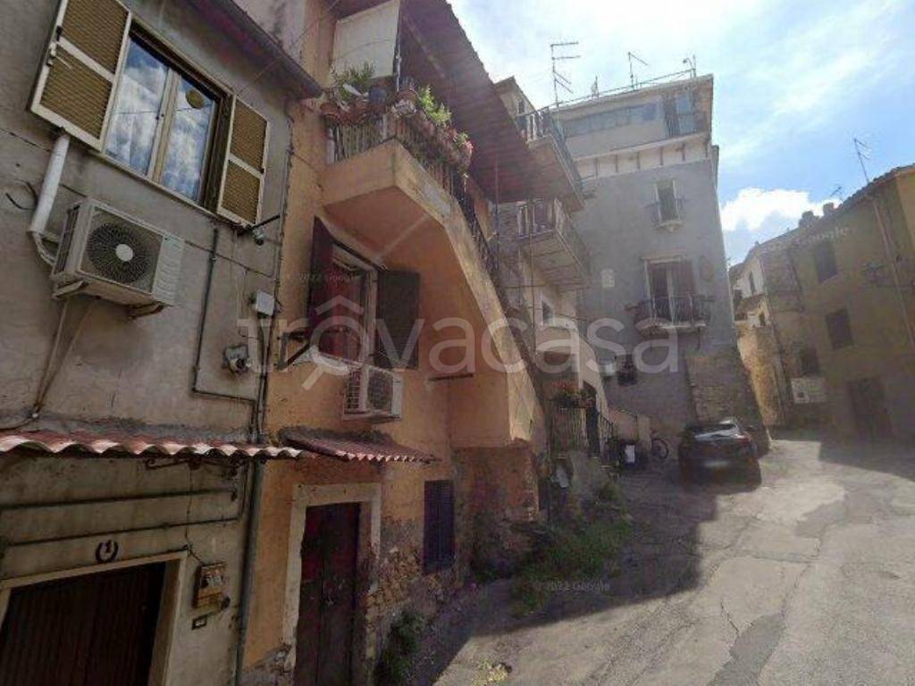 appartamento in vendita a Palombara Sabina in zona Cretone