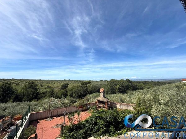 casa indipendente in vendita a Palombara Sabina