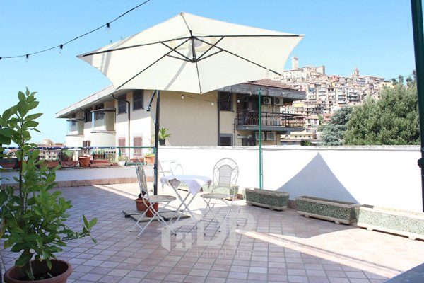 appartamento in vendita a Palombara Sabina