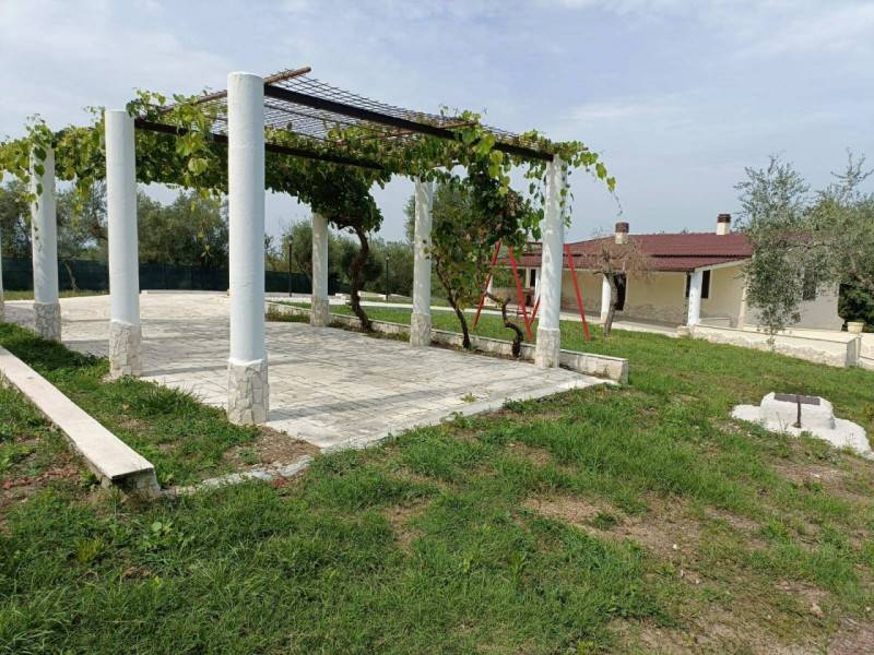 casa indipendente in vendita a Palombara Sabina