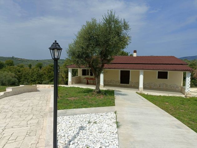 casa indipendente in vendita a Palombara Sabina