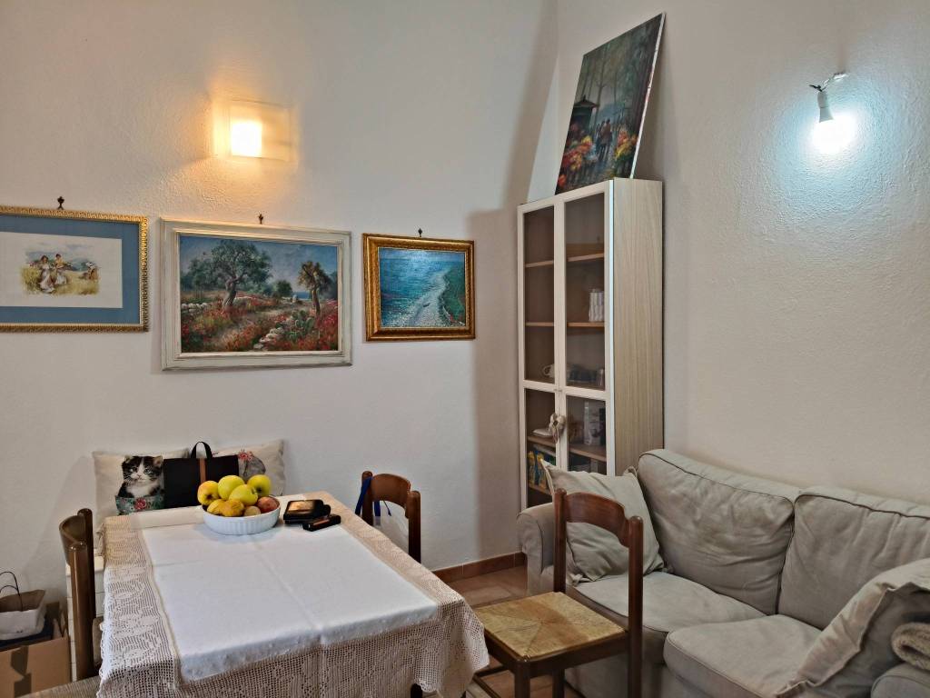 appartamento in vendita a Palombara Sabina in zona Cretone