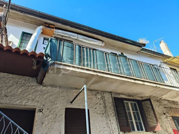 appartamento in vendita a Palombara Sabina in zona Cretone