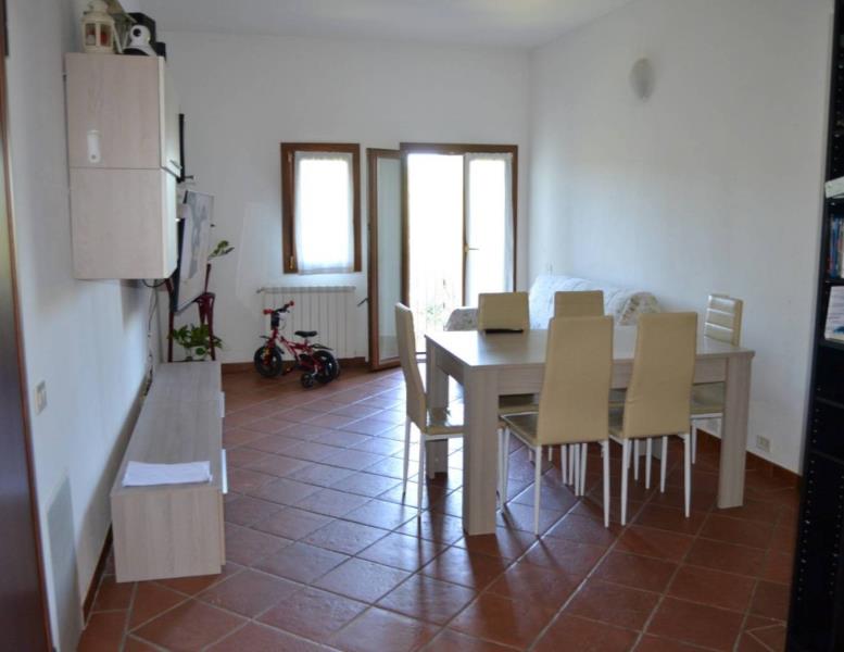 appartamento in vendita a Palombara Sabina in zona Cretone