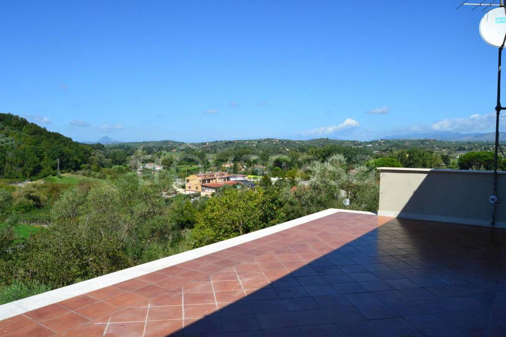 appartamento in vendita a Palombara Sabina