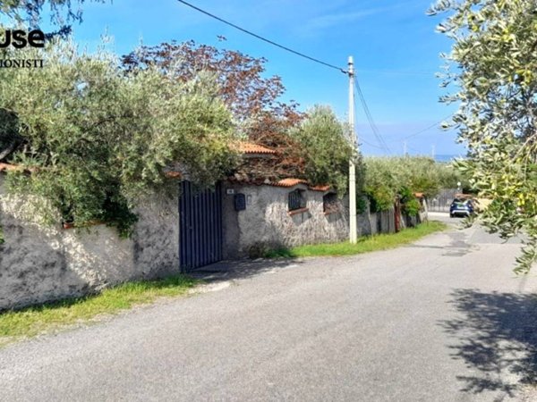 casa indipendente in vendita a Palombara Sabina