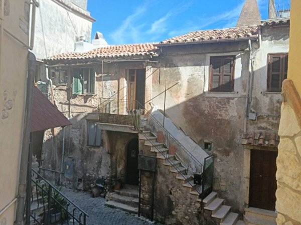 appartamento in vendita a Palombara Sabina