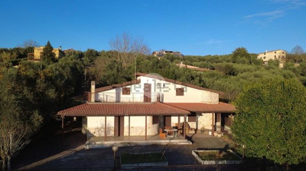 casa indipendente in vendita a Palombara Sabina in zona Cretone