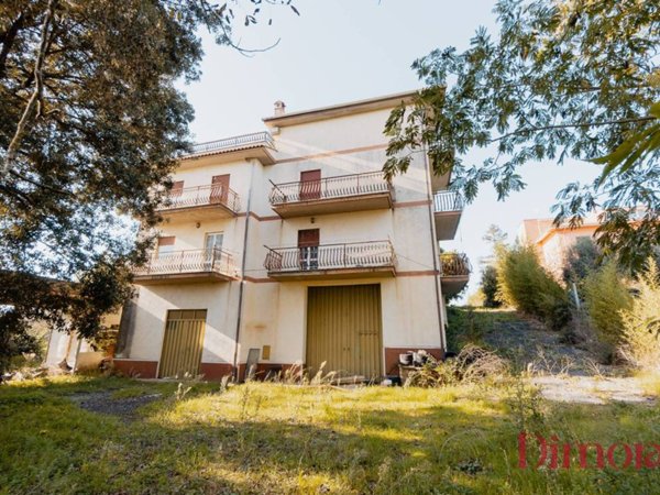 casa indipendente in vendita a Palombara Sabina