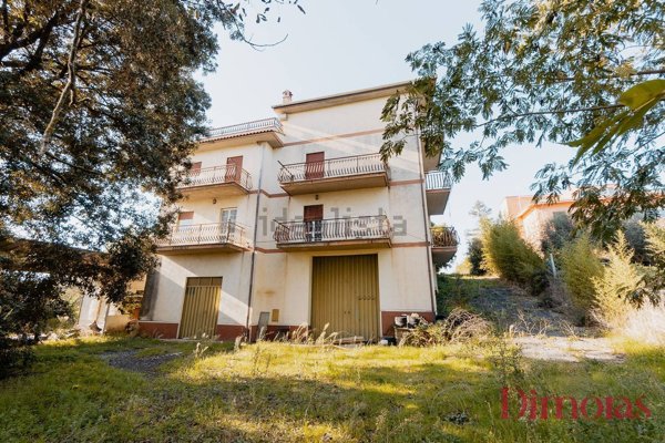 casa indipendente in vendita a Palombara Sabina