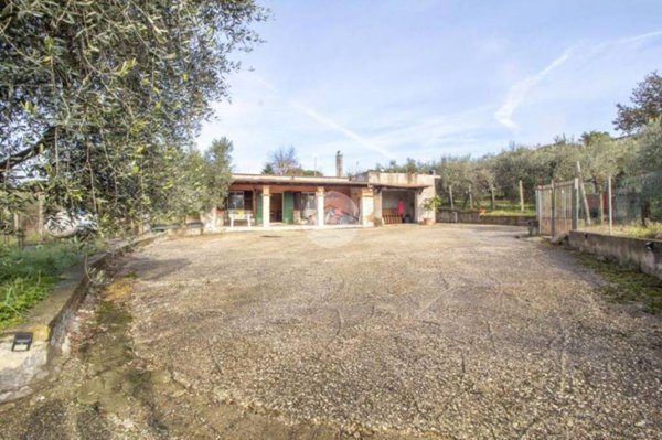 casa indipendente in vendita a Palombara Sabina in zona Cretone