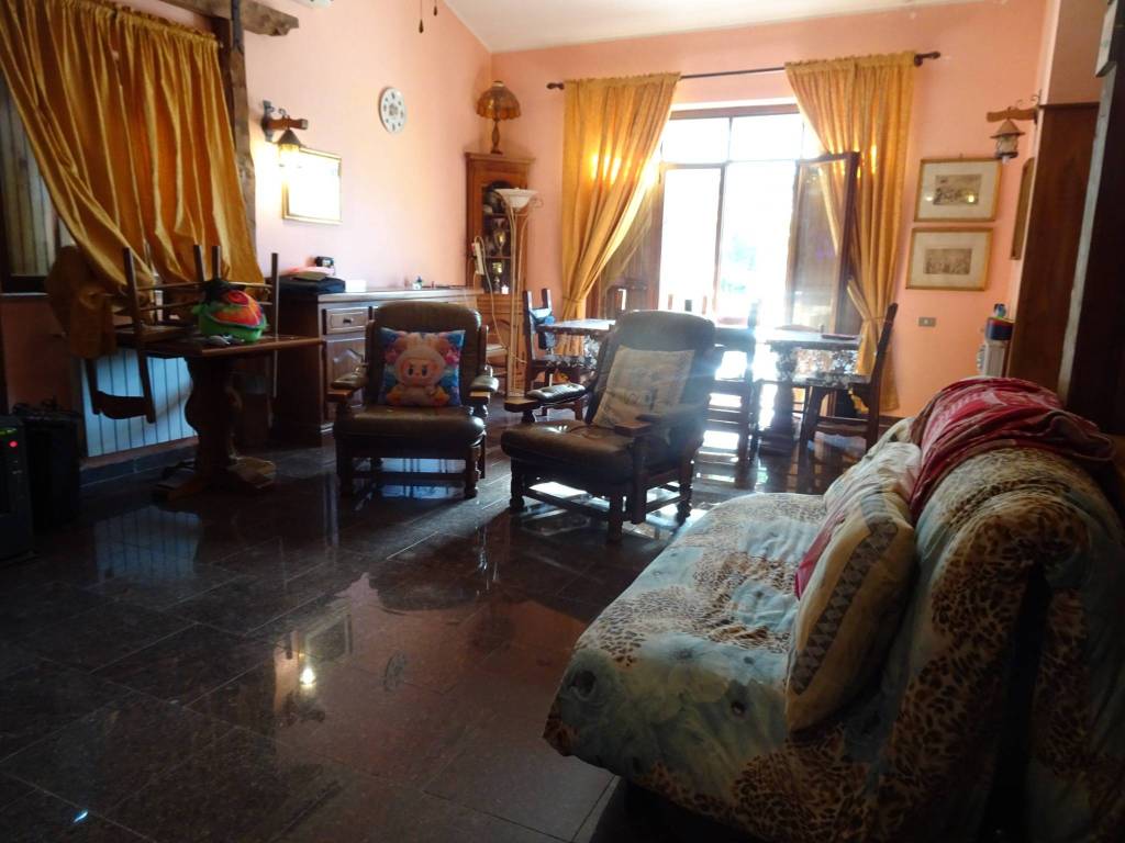 casa indipendente in vendita a Palombara Sabina