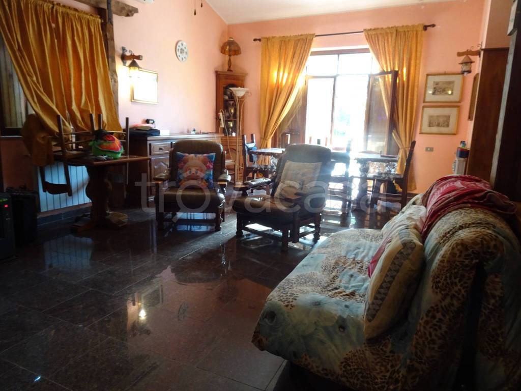 casa indipendente in vendita a Palombara Sabina
