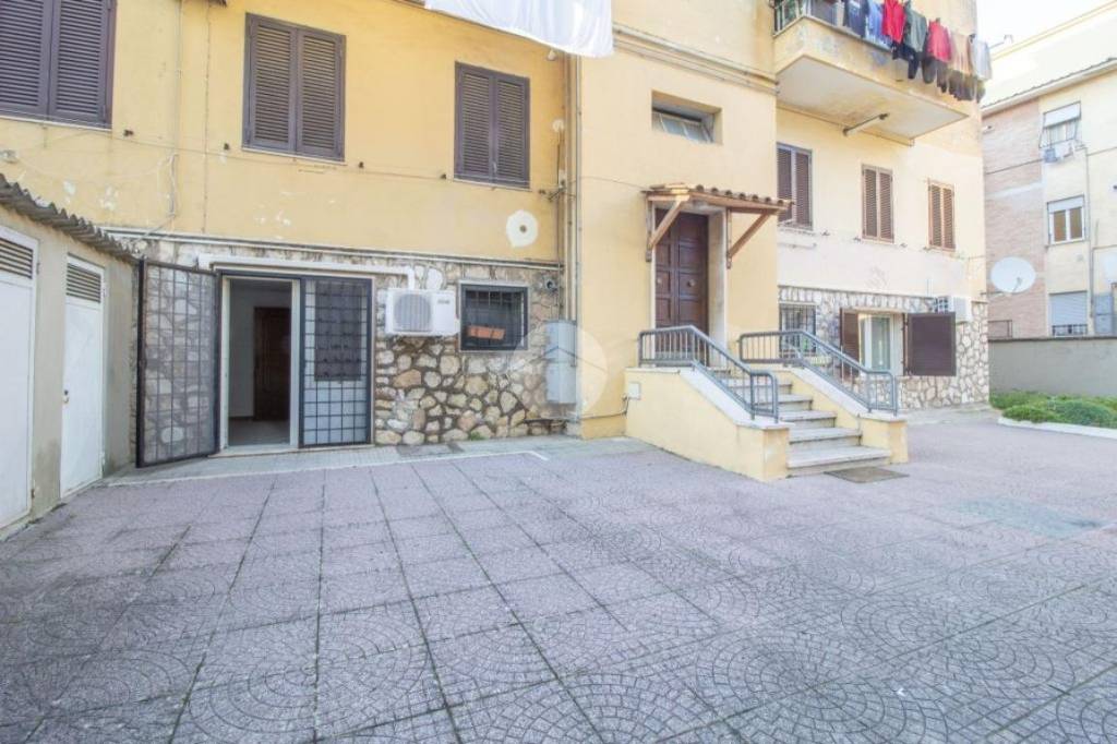 appartamento in vendita a Palombara Sabina