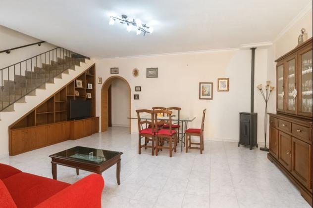 casa indipendente in vendita a Palombara Sabina