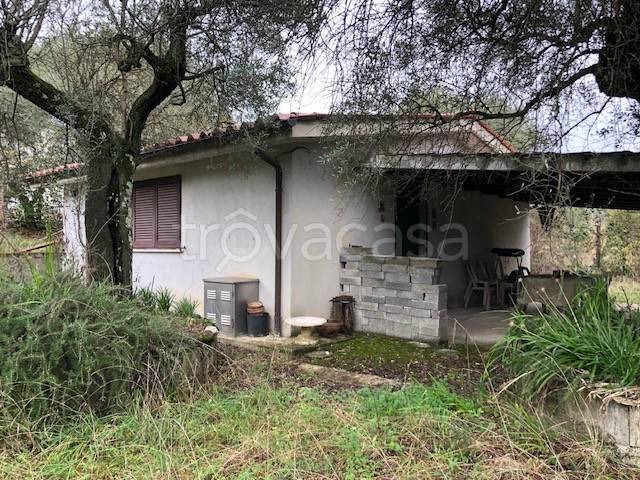 casa indipendente in vendita a Palombara Sabina
