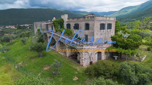 casa indipendente in vendita a Palombara Sabina