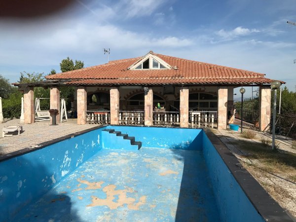 casa indipendente in vendita a Palombara Sabina