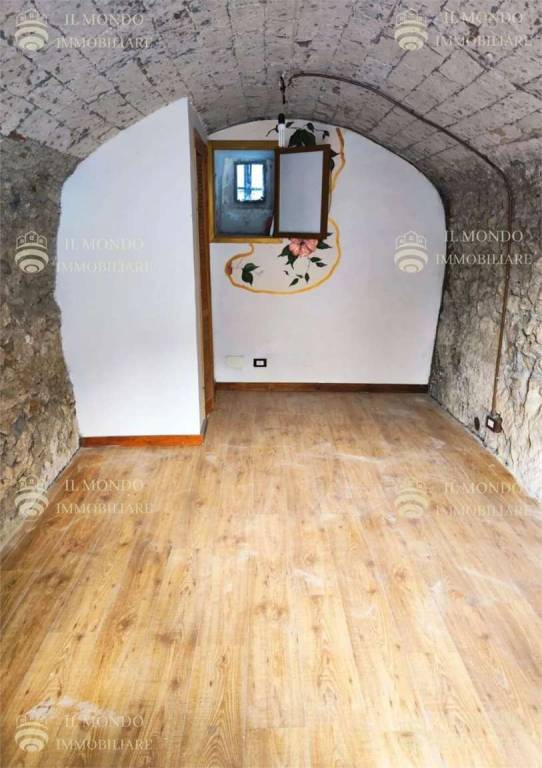 negozio in vendita a Palombara Sabina