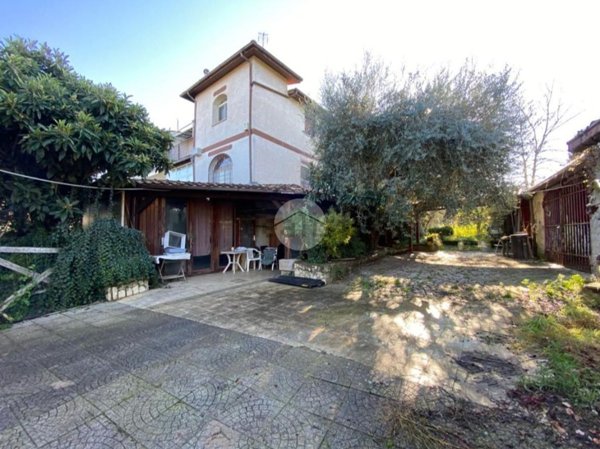 casa indipendente in vendita a Palombara Sabina