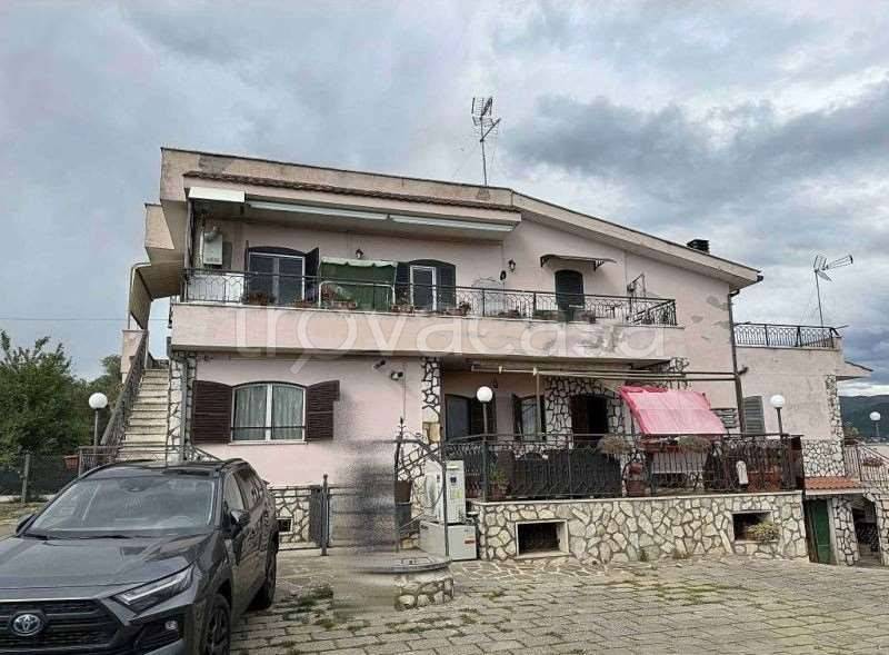 appartamento in vendita a Palombara Sabina