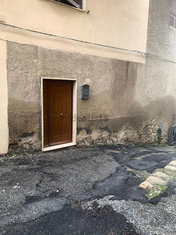 appartamento in vendita a Palombara Sabina