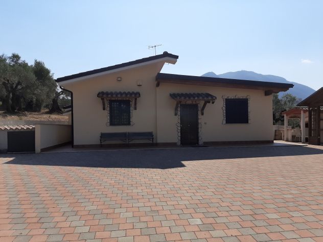 casa indipendente in vendita a Palombara Sabina