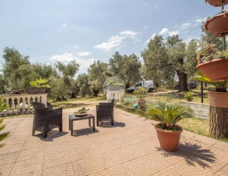 casa indipendente in vendita a Palombara Sabina in zona Cretone