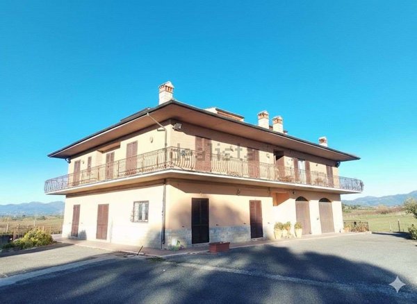 appartamento in vendita a Palombara Sabina in zona Cretone