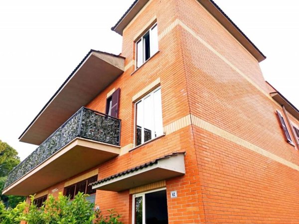 casa indipendente in vendita a Palombara Sabina in zona Cretone