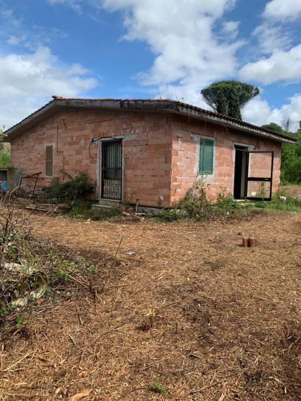 casa indipendente in vendita a Palombara Sabina