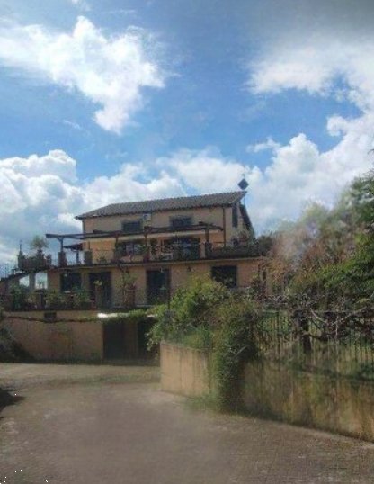 casa indipendente in vendita a Palombara Sabina