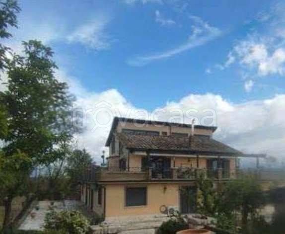 casa indipendente in vendita a Palombara Sabina
