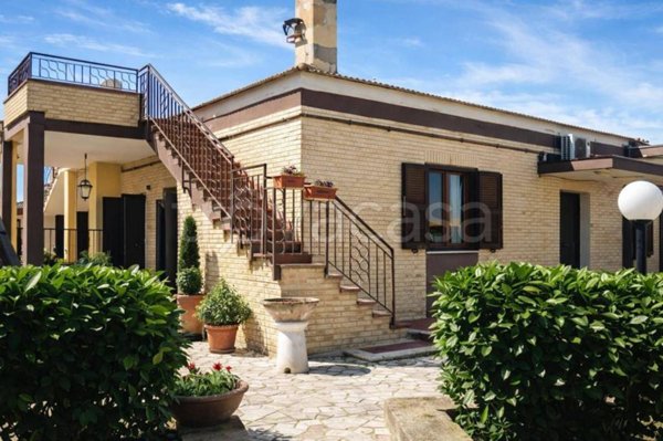 casa indipendente in vendita a Palombara Sabina