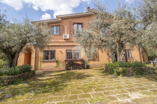 appartamento in vendita a Palombara Sabina