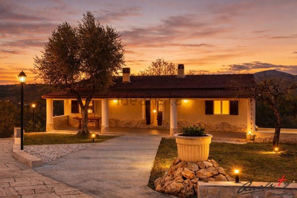 casa indipendente in vendita a Palombara Sabina