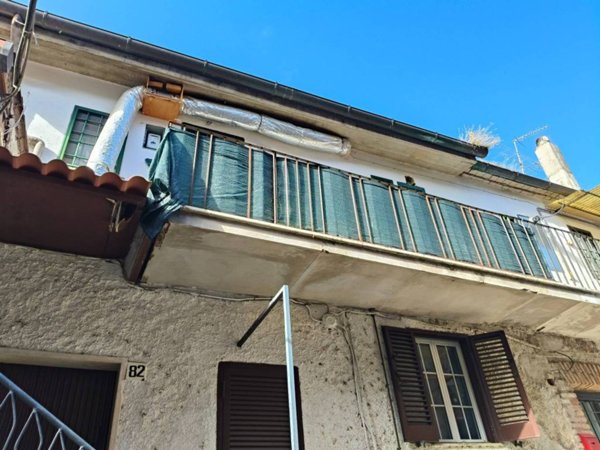 appartamento in vendita a Palombara Sabina in zona Cretone