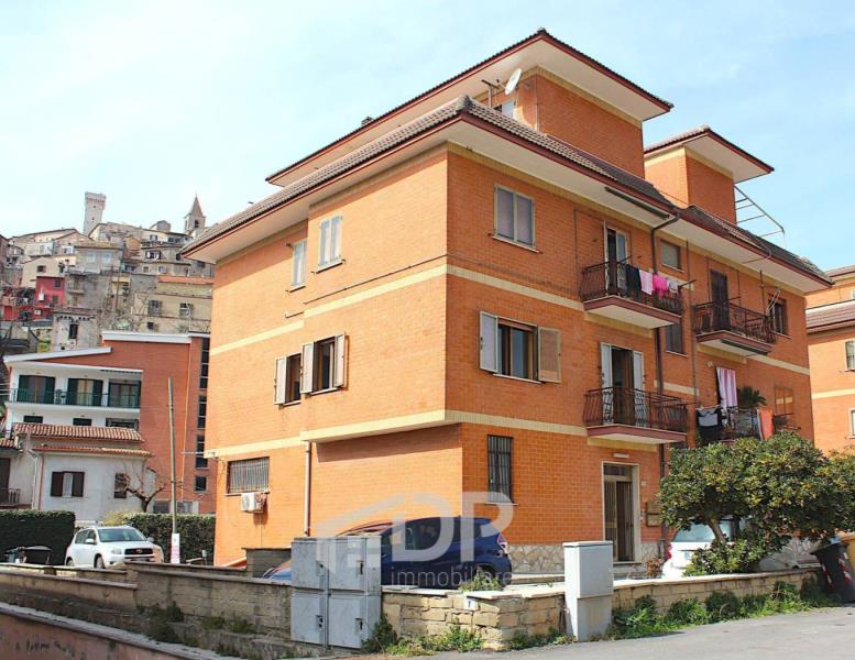 appartamento in vendita a Palombara Sabina