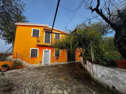 casa indipendente in vendita a Palombara Sabina