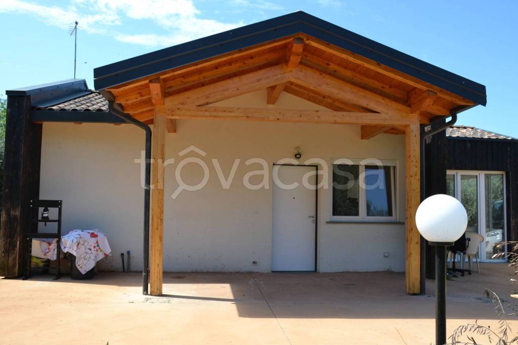 casa indipendente in vendita a Palombara Sabina in zona Stazzano
