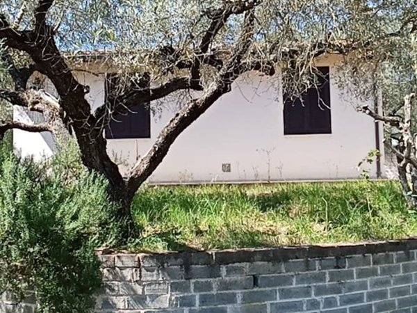 casa indipendente in vendita a Palombara Sabina