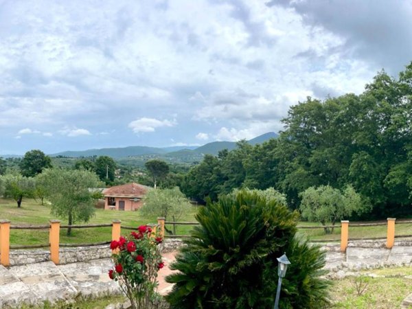 casa indipendente in vendita a Palombara Sabina