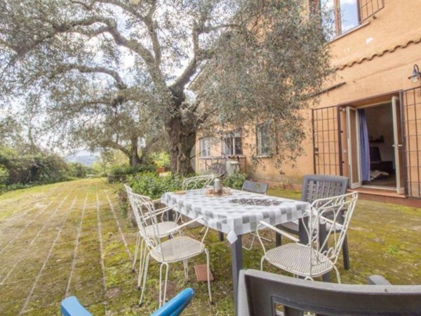casa indipendente in vendita a Palombara Sabina