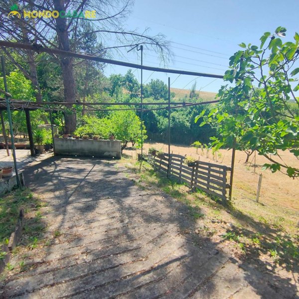 casa indipendente in vendita a Palombara Sabina