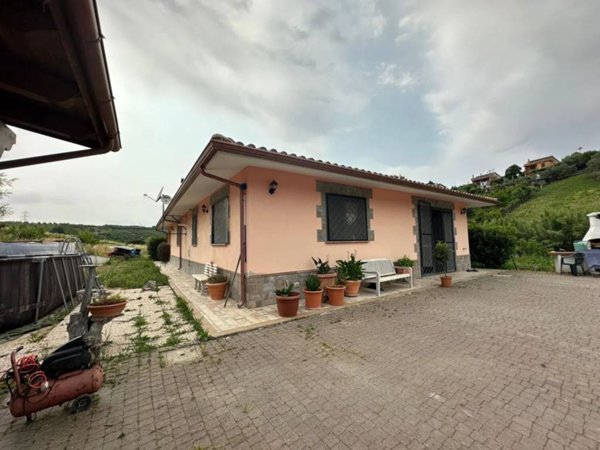 azienda agricola in vendita a Palombara Sabina