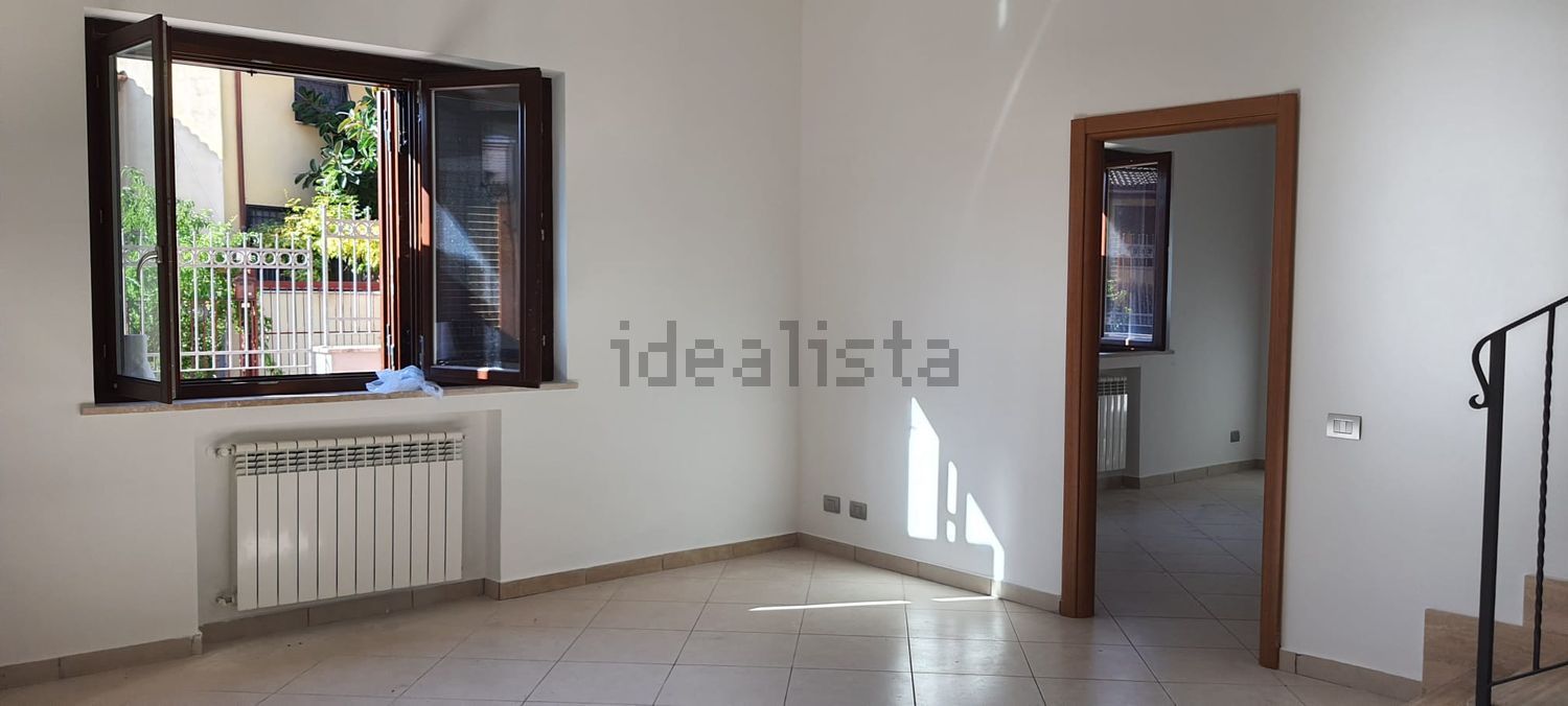 casa indipendente in vendita a Palombara Sabina