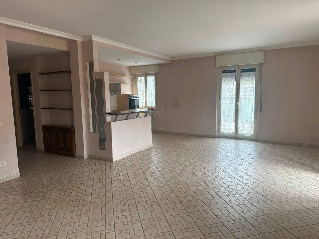 intera palazzina in vendita a Palombara Sabina