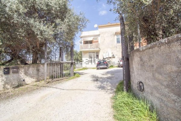 appartamento in vendita a Palombara Sabina in zona Cretone